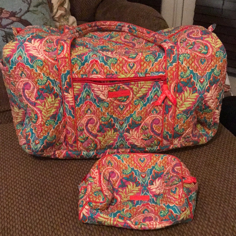 Vera Bradley zippered duffle and make up bag